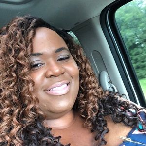 Meet your Posher, Toni